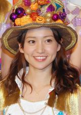 �哇�D�q�A���߂đ��Ɛ錾�u���������v 