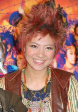 SNH�{�V�A�e�F�E�哇�D�q�̑��ƂɁu�₵���Ȃ��v 