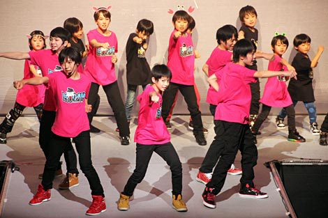 スターダストのイケメン演劇集団の研究生30名登場！『EBiDAN THE LIVE ～飛び出すEBi本 2013～』 | ORICON NEWS