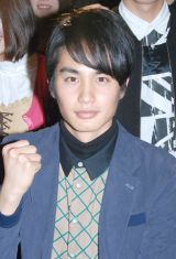 �������A�g�ǂ��h����U��Ԃ�u�l�̂����ɂ��Ă����v 