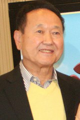 ���p��A�g�{���Ɠ���𐳎����\�u�����߂����J��Ԃ����ƂȂ��c�v 