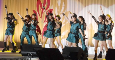 モー娘 ソチ五輪日本選手団へ激励ライブ 公式応援ソング披露 Oricon News