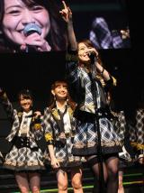 AKB�哇�D�q�A3�x�ڂ̒P�ƃZ���^�[�ő��Ɓu�ō��ɖ\���v 