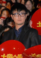 ���c�l�^�A���̉e���Łu�d�Ԃŗ����v �t�@���ɂ͋C�t���ꂸ 