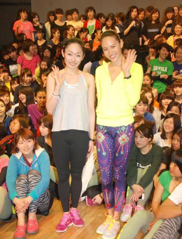 『NIKE NTC（ナイキトレーニングクラブ） WEEK』スペシャルイベントに出席した（左から）道端ジェシカ、安藤美姫　（C）ORICON NewS inc. 