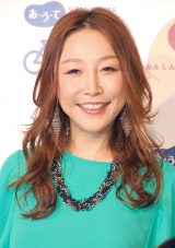 �}�b�N��؎��Ɛ^������ �N���I�n�����A�z���C�g�f�[�����u�y���݂ɑ҂v 