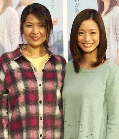 上戸彩 飯島直子に人生相談 詳細は 秘密です Oricon News