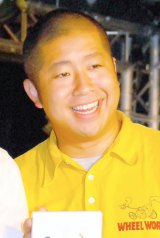 �n���C�`�V���A�^�����ɑ�1�q���t���e�˗����Q���� 