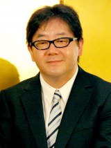 �H���N����́u�Ȃ肷�܂��vSNS�ɒ��ӊ��N 