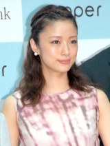 �\�t�g�o���N�O���[�v�L�҉�ɏo�Ȃ�����ˍʁ@�iC�jORICON NewS inc. 