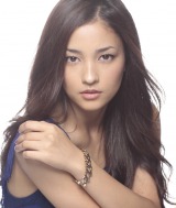 ���؃��C�T&GACKT�ASF���u�~�X�e���[�ŋ��� 