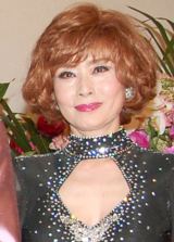 �������~�q�AW�t�ɔM���u�S�������C�u�ϐ�v ���{�S�s�́u�\�z�ʂ�v 