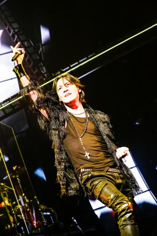 氷室京介 来年でライブ活動休止 公演中に電撃 卒業 発表 Oricon News