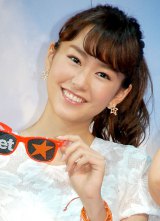 �y����z�˒J����A�㔼��CM�����Ɋ���u�g�ɏ���čs�������v 