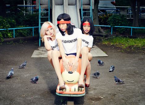 画像・写真 | 女王蜂、生放送で応援コメントに感涙 共演の能年玲奈も