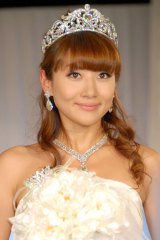 ����ށX�q�A8�N�O�����ʒj���Ɠ��� 