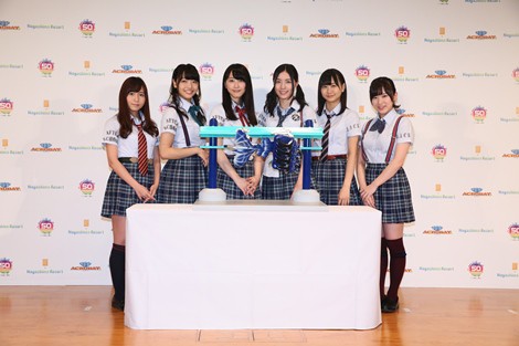 状態良好　ジャンスポーツ　宇宙　浜辺美波　着用モデル 浜辺美波、ロングヘア＆体操着ショット公開「青いジャージ似合っ