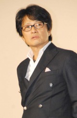 �t�W�E�T�R��L�В����u�X���v���Ԃ�@���ɋ{������w�� 