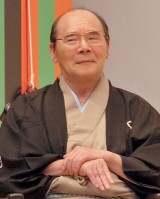 �d���ǔ��ǂ���10�N �щƂ��񕽁A���C�Ȏp�݂��� 