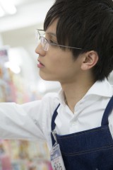 画像 写真 イケメン写真集 書店男子 に続編 今度は萌えメガネ 5枚目 Oricon News