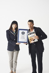 MlXEL^ɔF肳ꂽpcFb^EW[(E) (C)2014 Guinness World Records Limited 