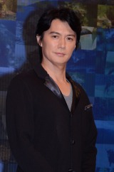 ���R�뎡�A�g�����h�ߐH�̏u�Ԃɑ��� �J�����ɂƂ炦���� 