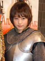 ���R�I�V�A�L���ˏ��Ɋ��Ҋ񂹂�u�I�΂ꂽ�l�v 