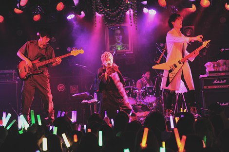カスタマイzが初ツアー開催 ファイナル公演も大成功 Oricon News
