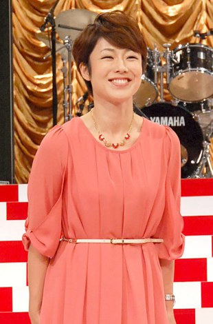 画像 写真 有働アナ 今年の紅白は 露出控える Nhkらしく セーラー服で 1枚目 Oricon News