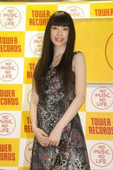 10�N�Ԃ�̎ʐ^�W�������L�O���ăg�[�N�V���[���s�������D�̌I�R�疾�@�iC�jORICON NewS inc. 