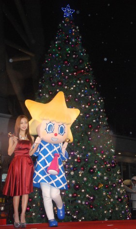 画像 写真 板野友美 ドレスで 美脚 披露も クリスマスは予定ない 3枚目 Oricon News