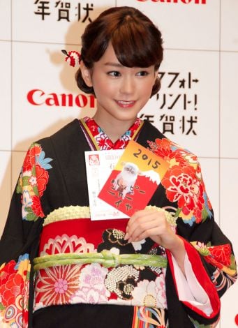 画像 写真 桐谷美玲 猫柄 の着物姿を披露 今年やり残したことは 9枚目 Oricon News