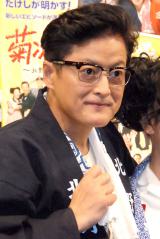 �w���F���A�g�����h���q������̎��ɒ��Ɂu��X�ɂƂ��Đ_�v 