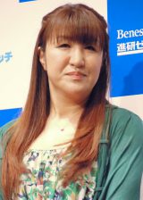 �k�l���A����̃{�������ł₯�ǂ𕉂��Ă��� 