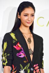 �؁X���A�f���ɃW���P�b�g�ő�lSEXY�Ȏp���I 