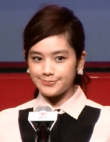 �y����z⨔��a�q�A���N�u�f��ɒ��킵�����v 