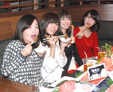 �l�b�g�z�M�h���}�w�ē����`���ЂƂ�l�̃��P�`�x���ʉ�ɏo�Ȃ���(������)��v�ۉ���q�A�{�n�^���A�얾�ށA�ݖ����� (C)ORICON NewS inc. 