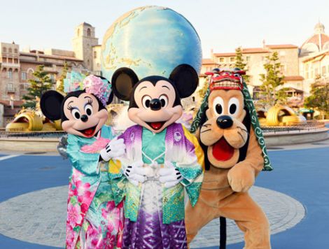 画像 写真 ディズニーのお正月は新年の あいさつ から 和服姿でミッキーら登場 1枚目 Oricon News