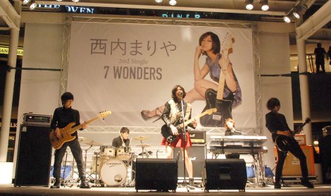 2ndシングル「7 WONDERS」のリリース記念イベントを行った西内まりや （C）ORICON NewS inc. 