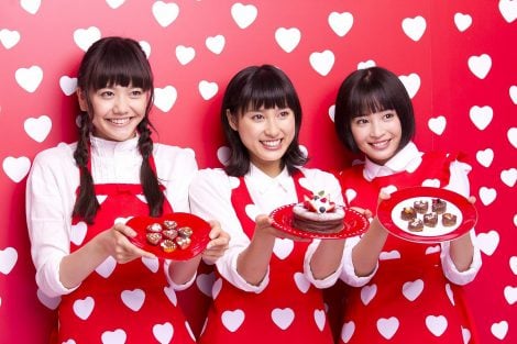 注目 女優3人が手作りチョコに挑戦 Oricon News