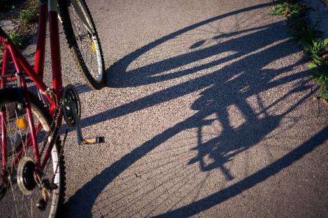 自転車走行上の事故リスクは、大きくわけて3つ。最も大きなリスクと、必要な備えとは? 