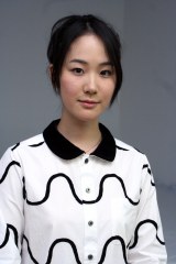 ��c�G���Ɍ��o���ꂽ�V�s�E���؉؁w�����I�A�V�X�x�ŉf��f�r���[�@�u�����Ɛl�Əo������v