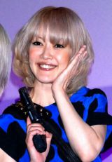 ���������A�_�[�N�J���[�ɐ����@�Ƒ�����͍��]�u�ς�ŁI�I�v 