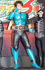 �g3���h�y������A���C�_�[�X�[�c�Ńt�@������ ���S�n�́u�����v 