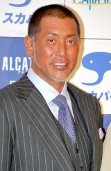 �����a�����A�󔒂�1�N��� ���ꂩ��́u�l�̖��ɗ��Ă�l�ԂɁv 