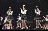 『AKB48単独コンサート〜ジキソー未だ修行中！〜』の模様 （C）AKS 