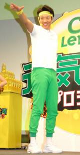 �����C���́g�E�U�\���O�h�A2�T�ԂōĐ���1000���˔j 