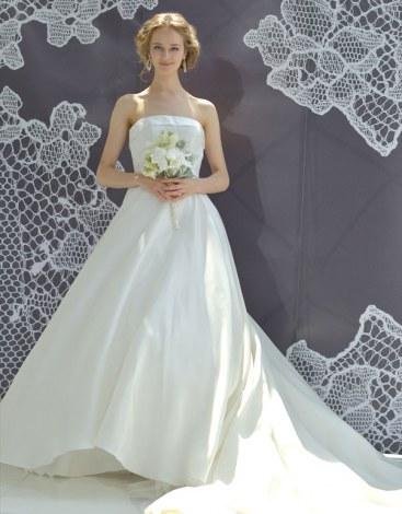 画像 写真 花嫁は後ろ姿が命 Sns時代でウエディングドレスも変化 27枚目 Oricon News