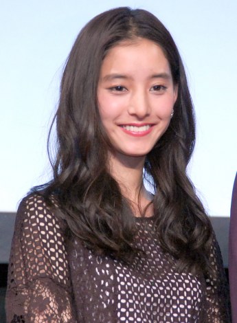 貧乳