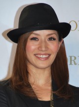 �g���l������X�^�C���X�g�h�T���q�����j���o�Y�u�S�Ă����������v 